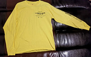 twenty one pilots Trench T-Shirt Men's Medium Yellow Long Sleeve
